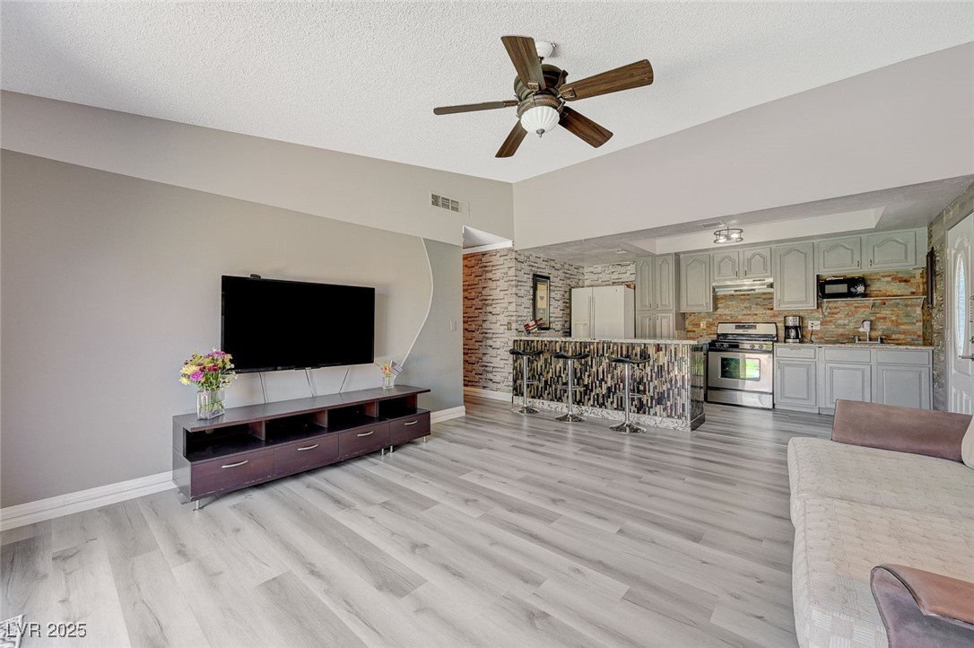 3266 Mountain Spring Road, Las Vegas, Nevada image 10