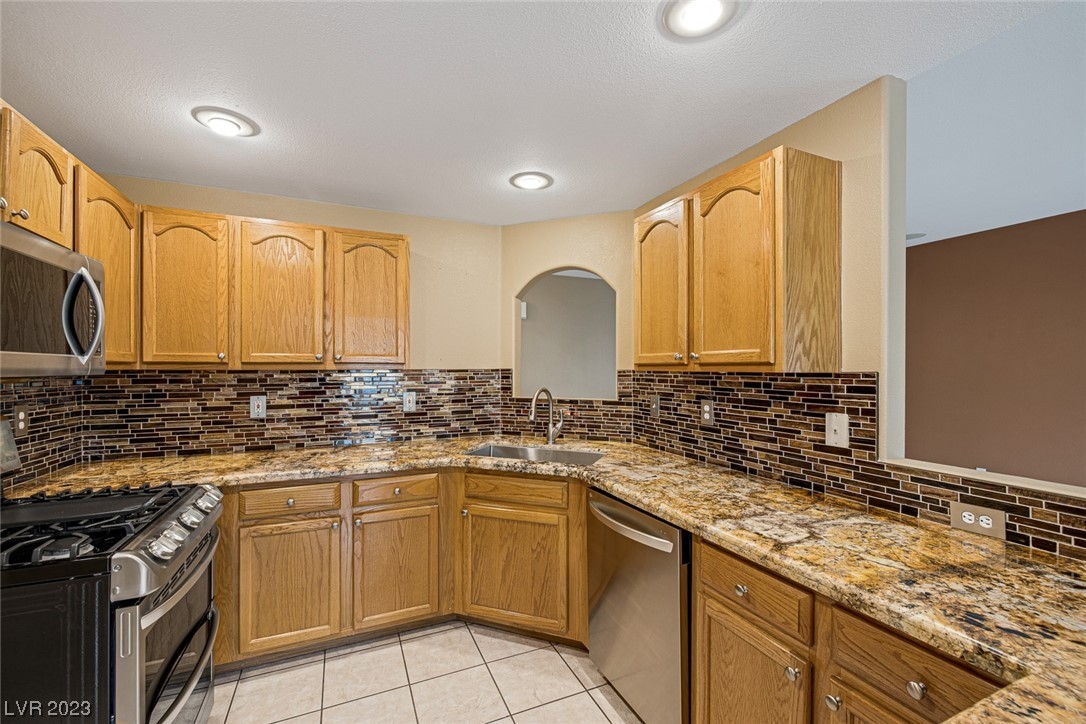 Photo 15 of 50 of 2050 W Warm Springs Road 611 condo