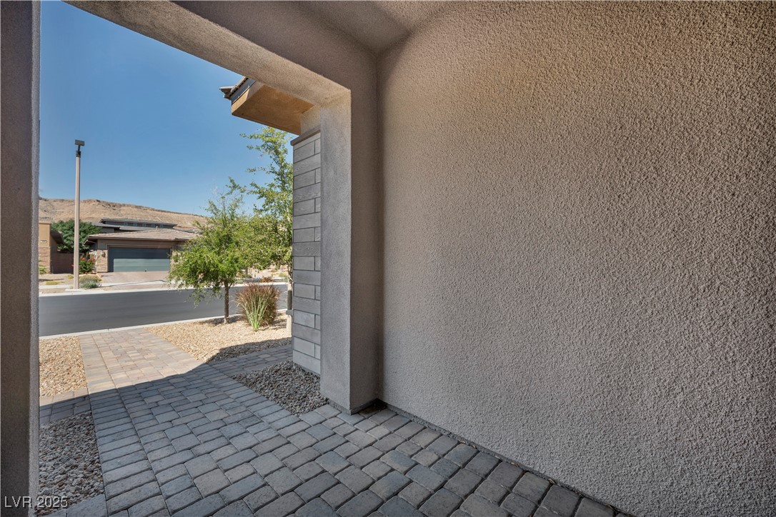 6684 Regency Stone Way, Las Vegas, Nevada image 7