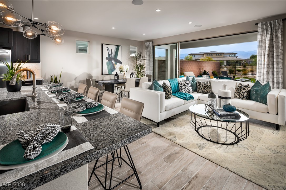 10199 Redwood Desert Drive