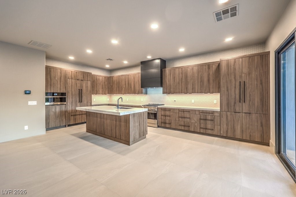 11569 Snow Creek Avenue