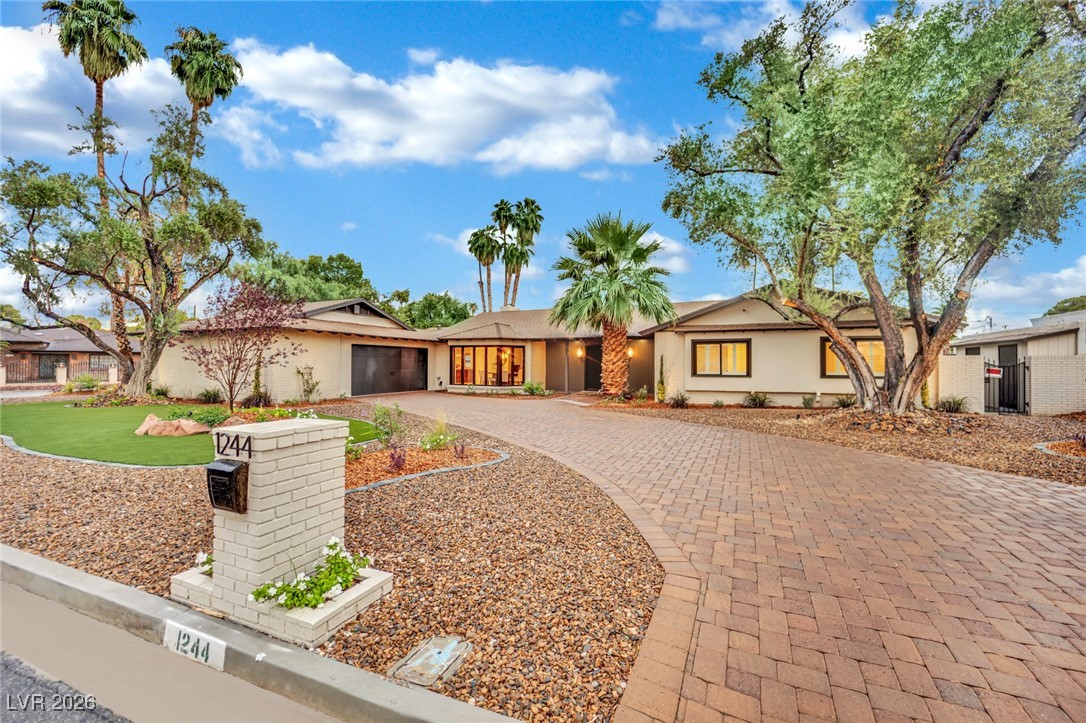 Properties 1 1244 Park Circle