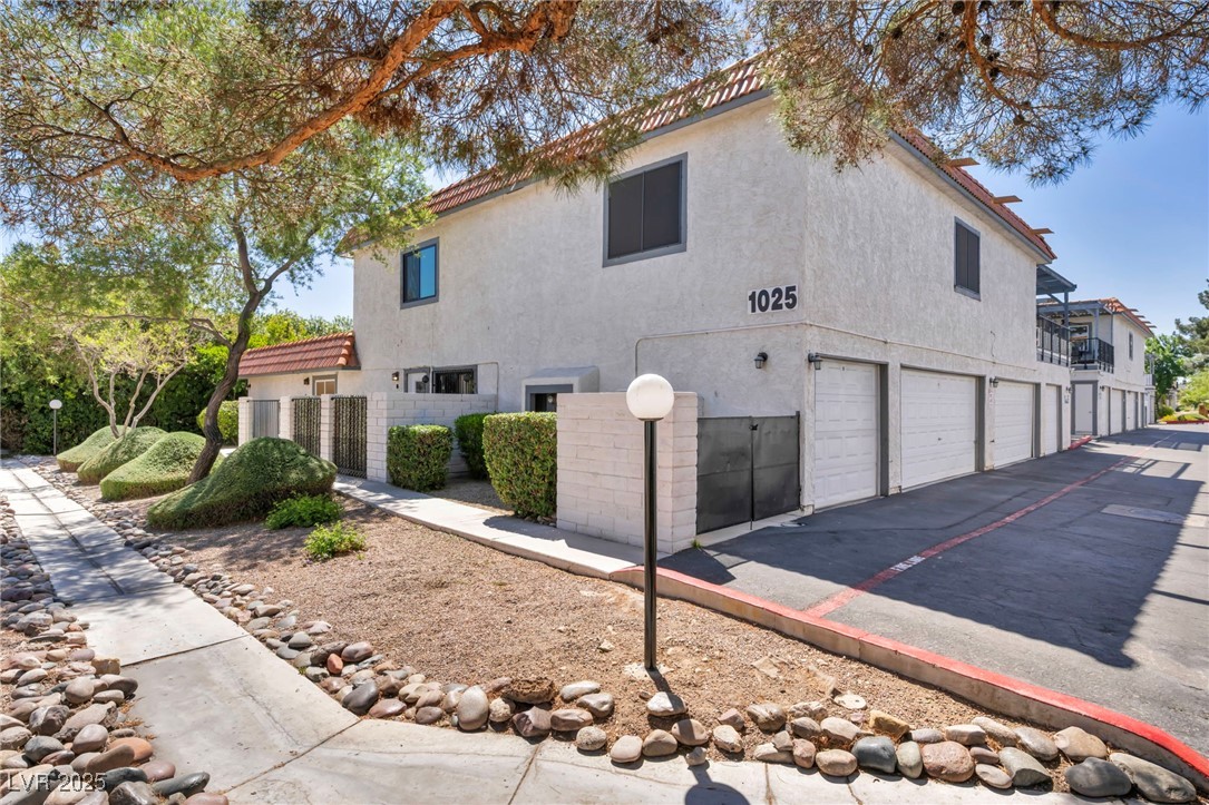 1025 Willow Tree Drive #B, Las Vegas, Nevada image 24
