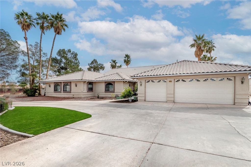 Photo of 6425 Tara Avenue, Las Vegas, NV 89146 (MLS # 2756064)