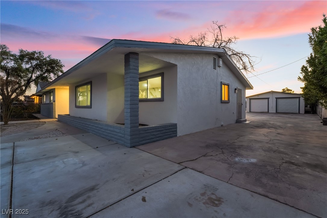 616 Lacy Lane