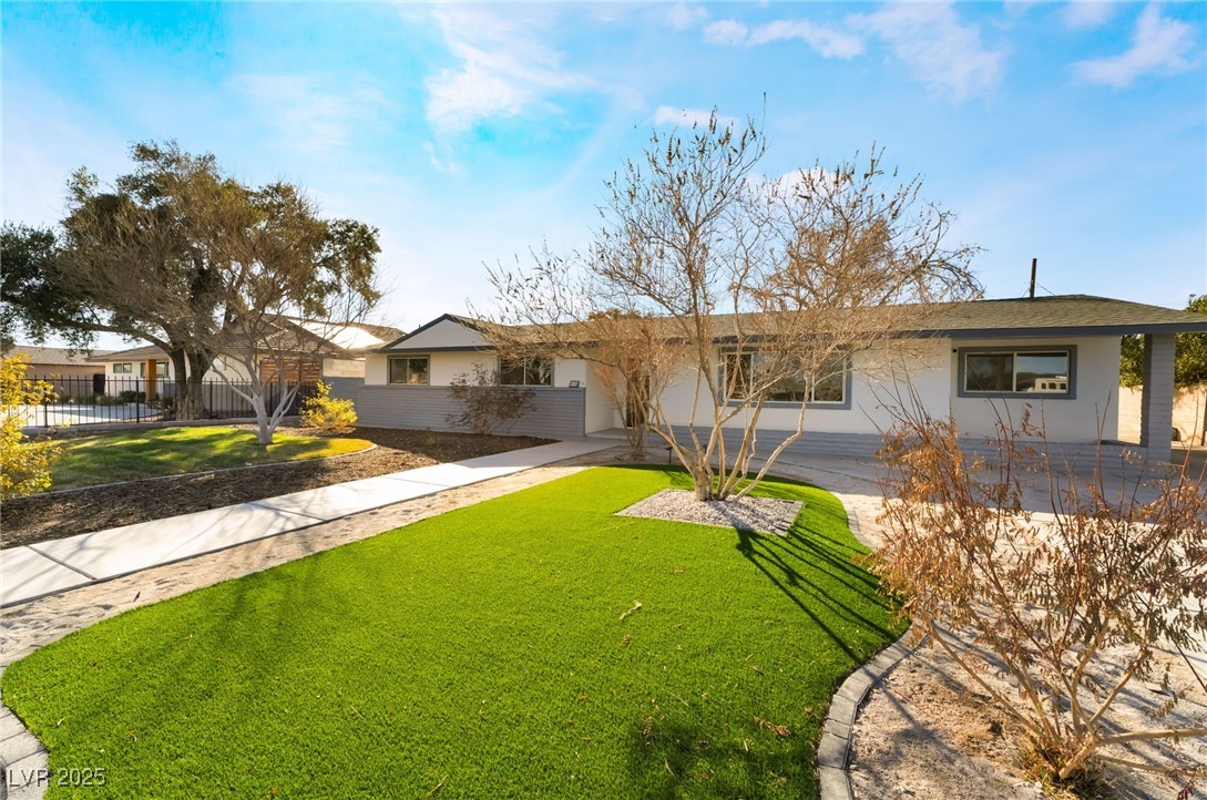 616 Lacy Lane