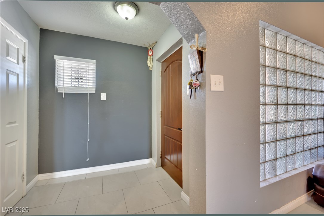 5807 Madre Mesa Drive