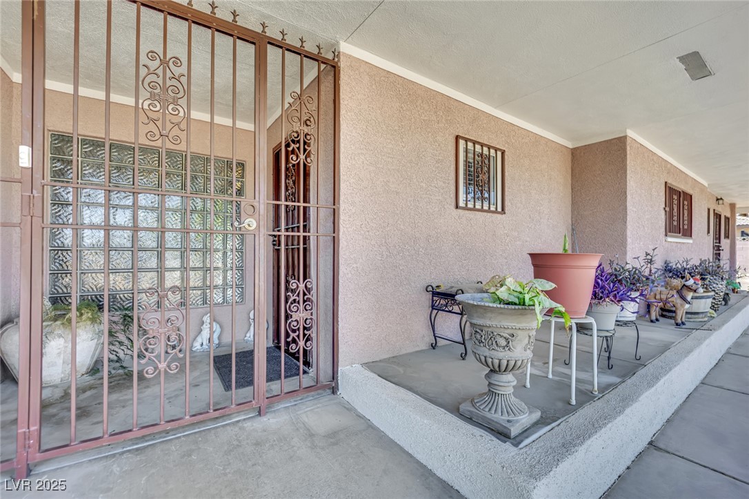 5807 Madre Mesa Drive