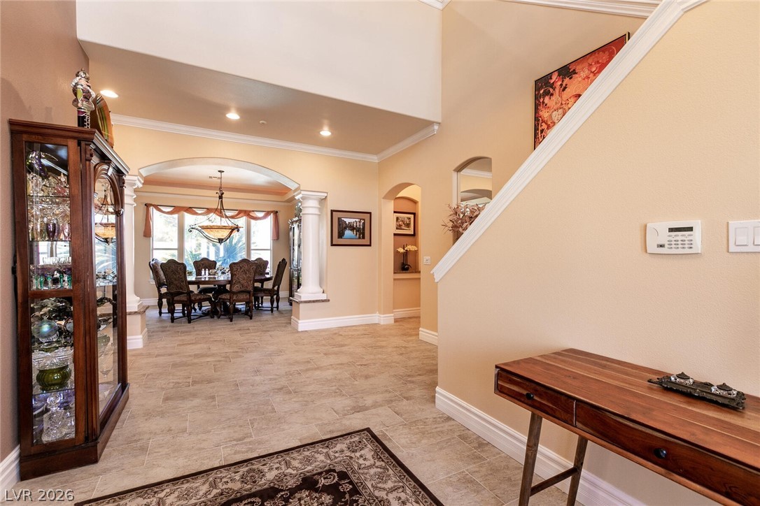 7718 Willow Cove Circle