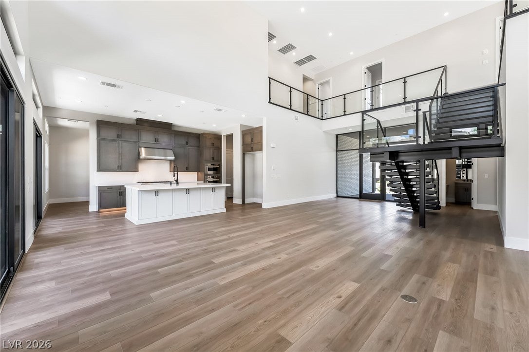 253 Talon Heights Street