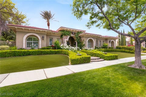 Photo of 517 Spruce Canyon Street, Las Vegas, NV 89144 (MLS # 2679070)