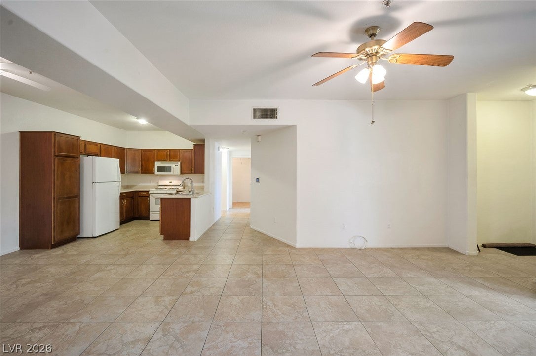 2291 W Horizon Ridge Parkway 2108