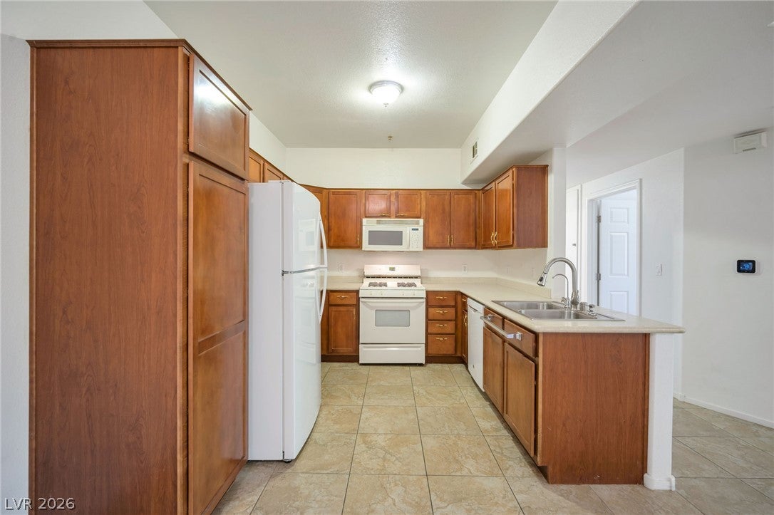 2291 W Horizon Ridge Parkway 2108