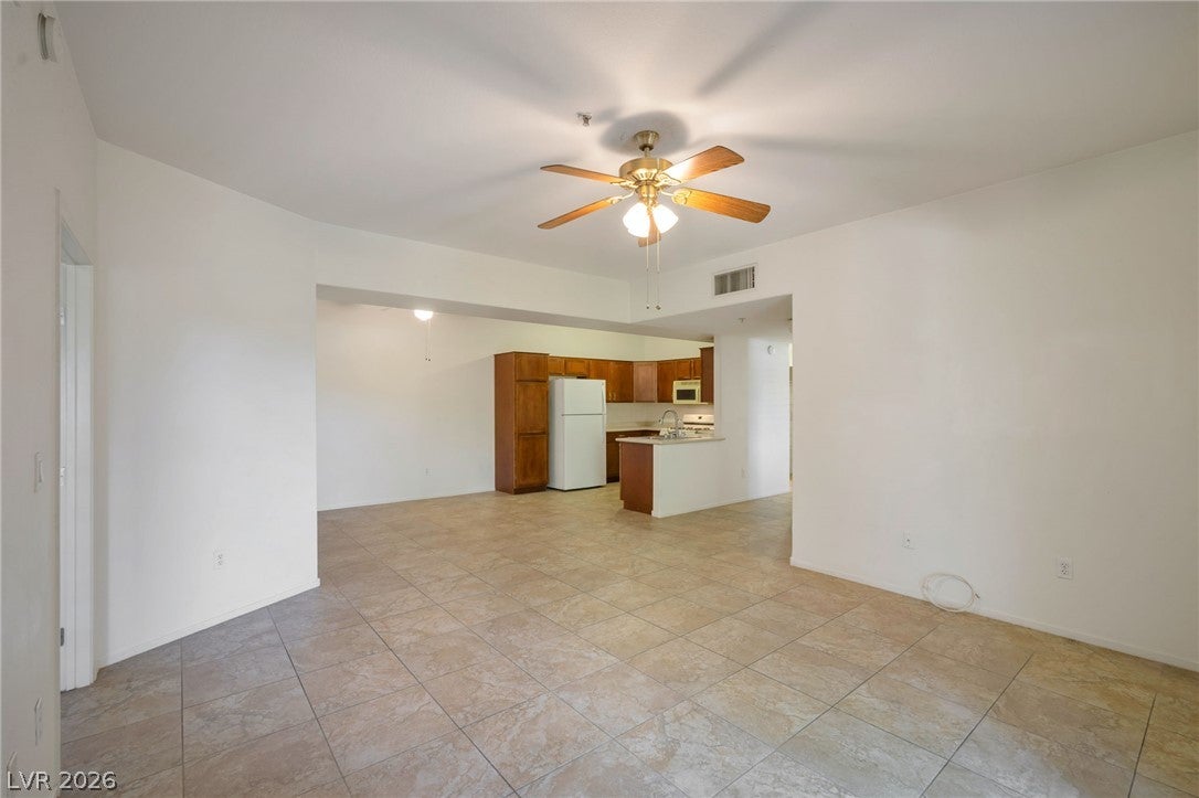 2291 W Horizon Ridge Parkway 2108