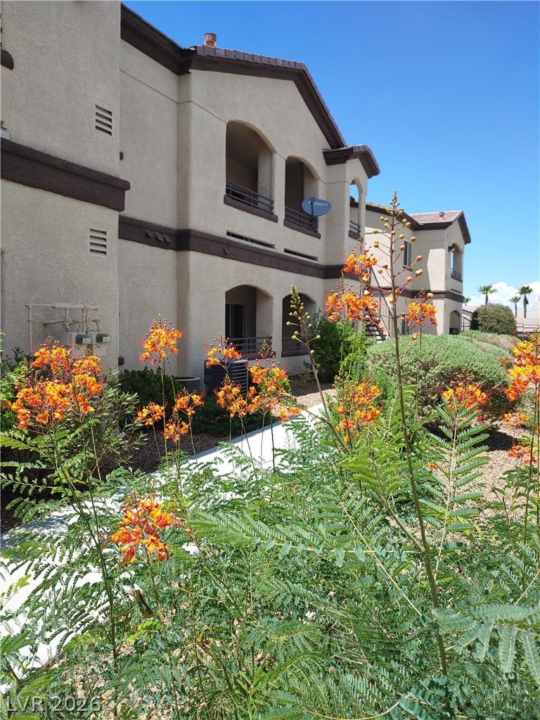 2291 W Horizon Ridge Parkway 2108