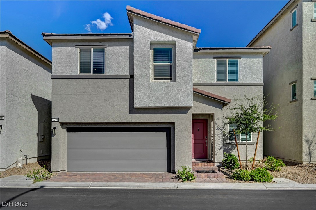 6940 Crescent Gold Street