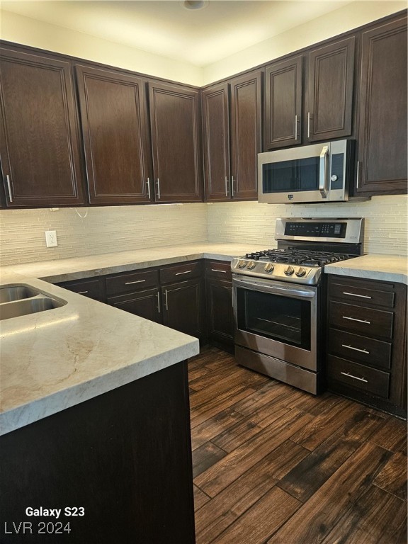 Las Vegas, Nevada 89134, United States, 3 Bedrooms Bedrooms, ,3 BathroomsBathrooms,Residential,Active,27810