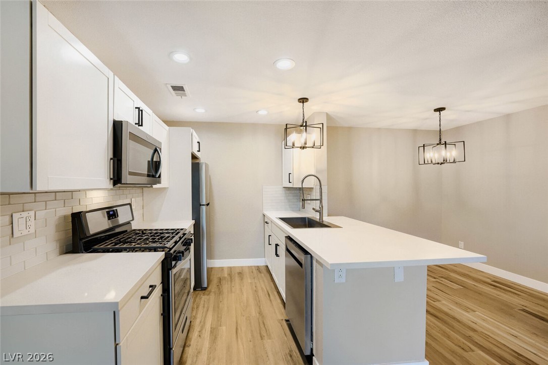 2200 S Fort Apache Road 1073