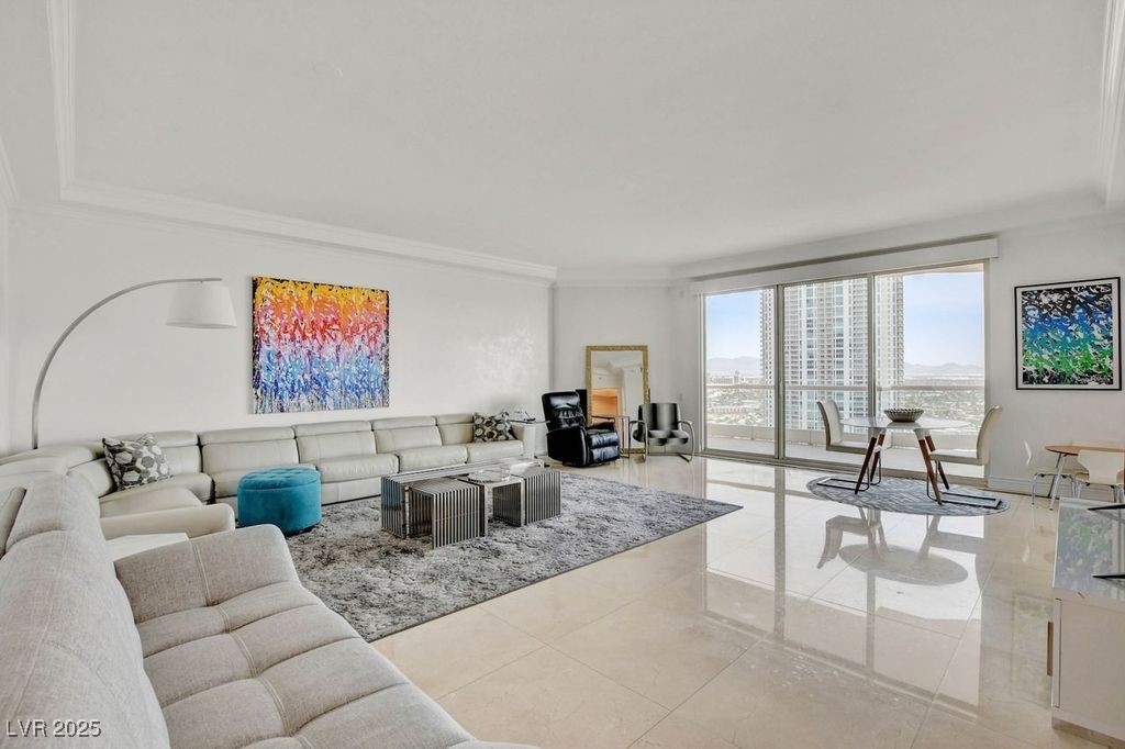 2777 Paradise Road 2702