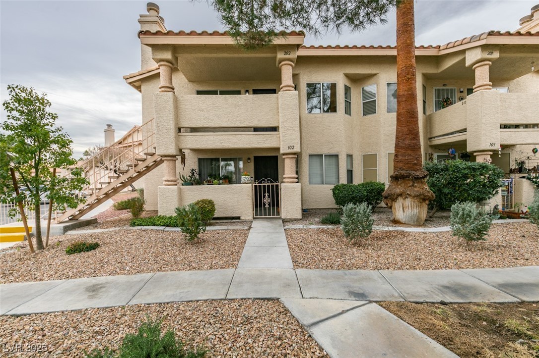 1301 Pinto Rock Lane 202