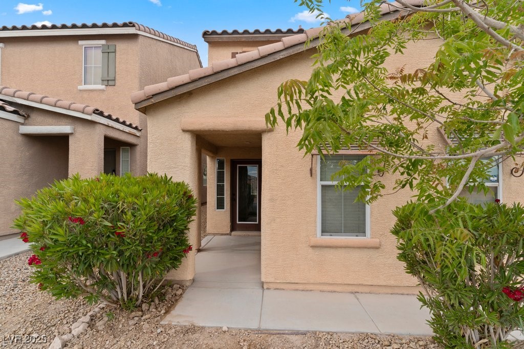5838 W AGATE Avenue 0