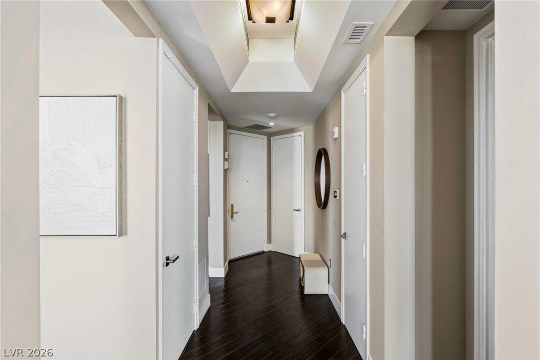 2747 Paradise Road 2605