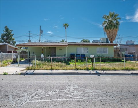 Photo of 2601 Reynolds Avenue, North Las Vegas, NV 89030 (MLS # 2757261)
