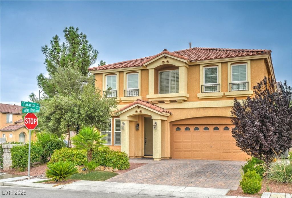 Photo of 1010 Saffex Rose Avenue, Henderson, NV 89052 (MLS # 2724063)