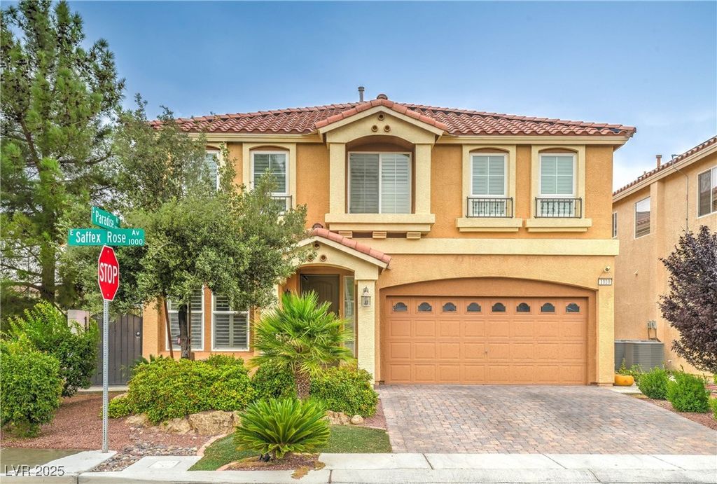 Photo of 1010 Saffex Rose Avenue, Henderson, NV 89052 (MLS # 2724063)