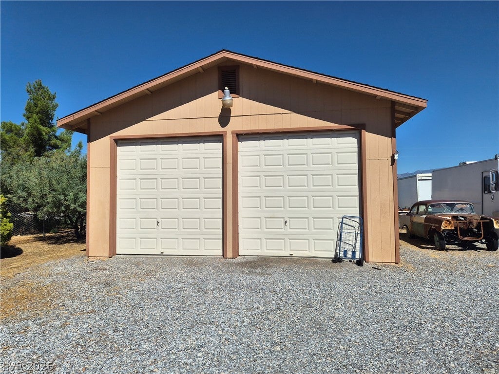 670 W Calvada Boulevard