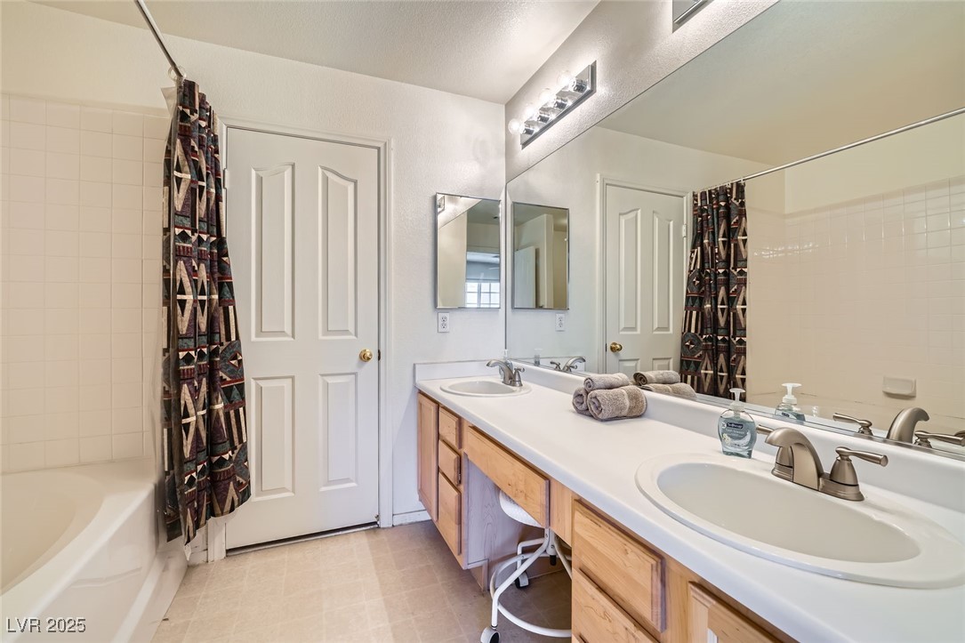 2902 Aztec Lily Lane, Henderson, Nevada image 17