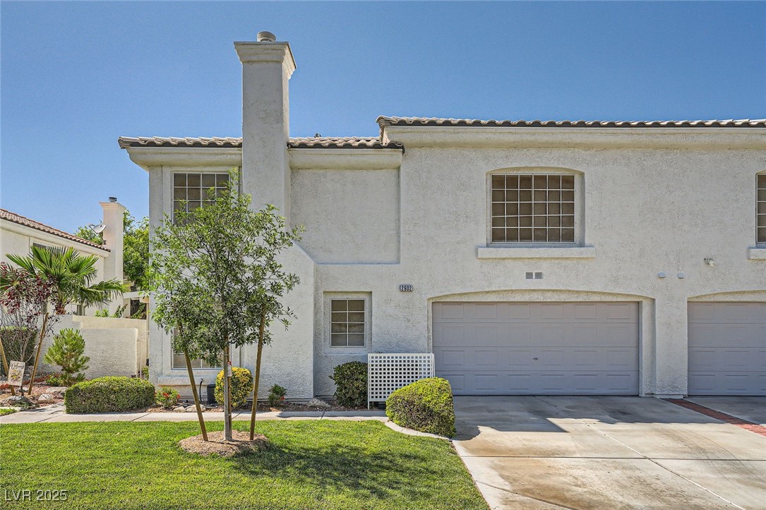 2902 Aztec Lily Lane, Henderson, Nevada image 2