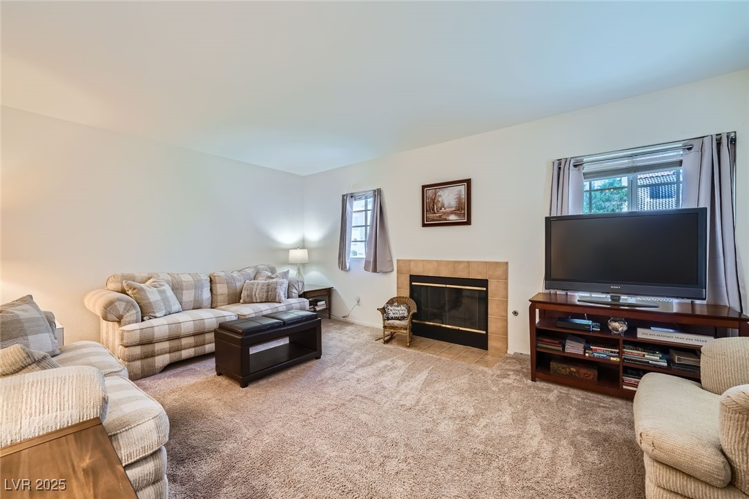 2902 Aztec Lily Lane, Henderson, Nevada image 6
