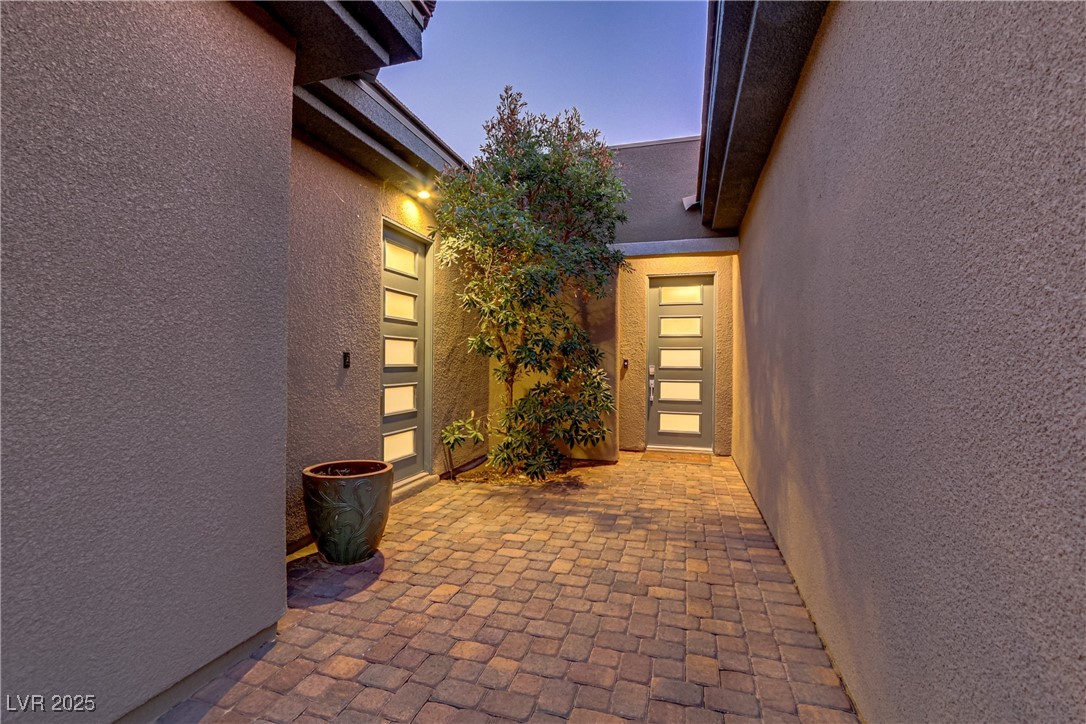 15 Reflection Bay Drive