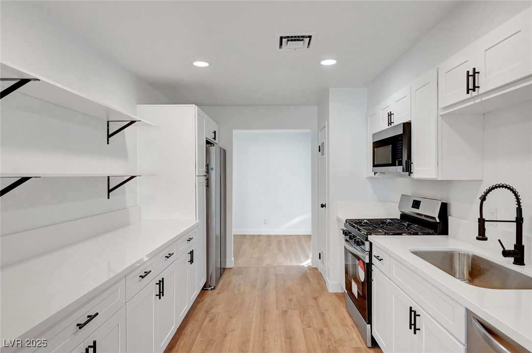 3907 Torsby Place, Las Vegas, Nevada image 11