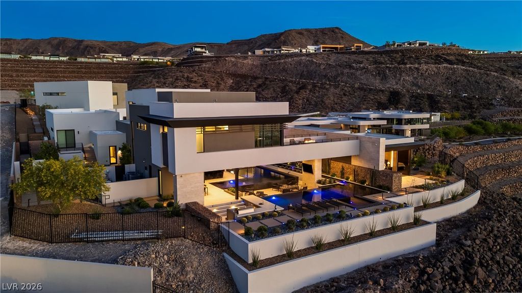 Photo of 1550 Dragon Crest Avenue, Henderson, NV 89012 (MLS # 2771638)