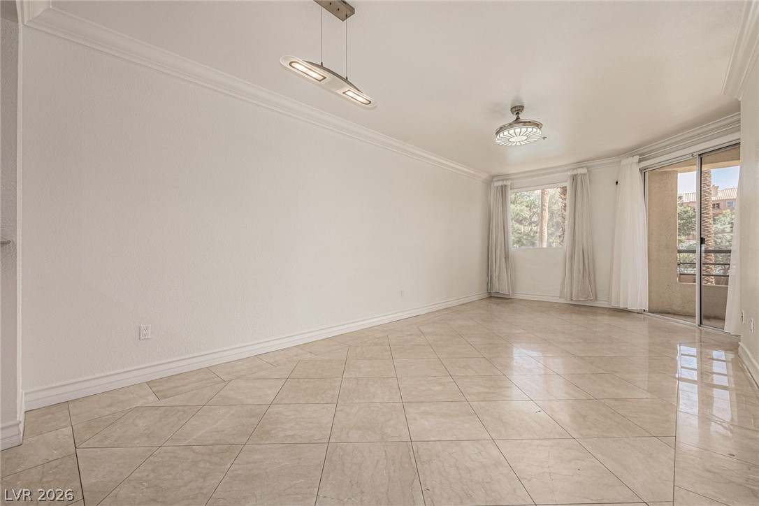 210 E Flamingo Road 105