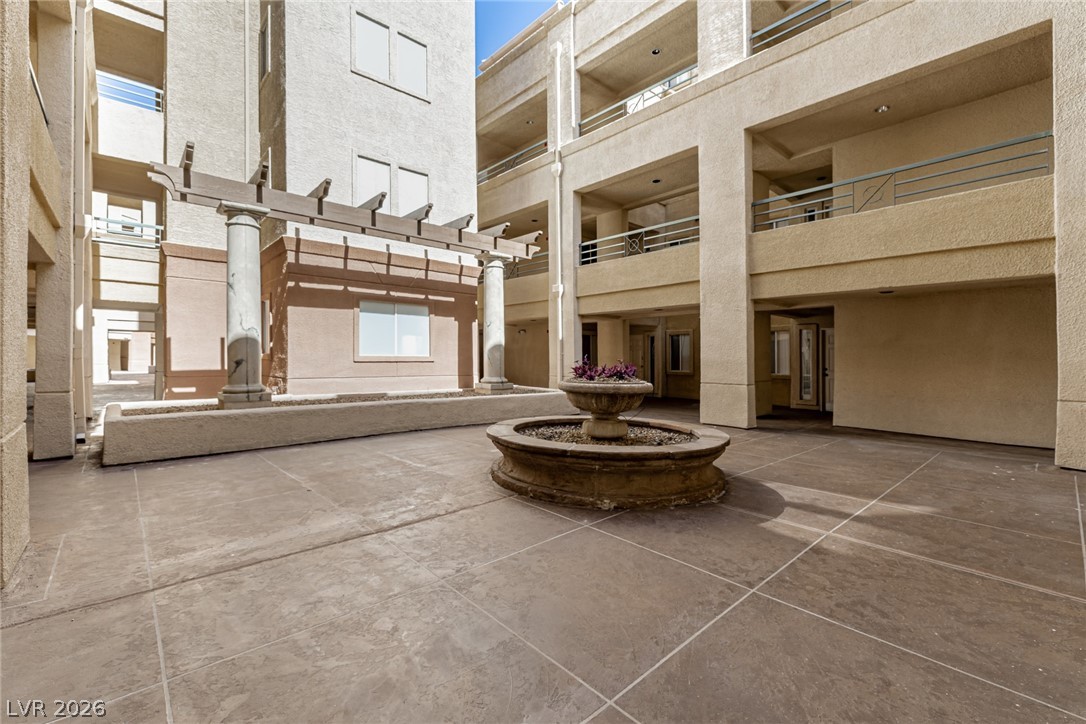 210 E Flamingo Road 105