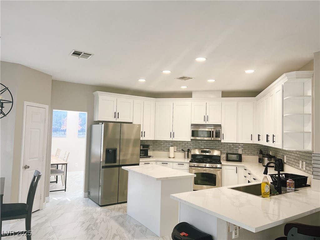 8753 Fountain Island Drive, Las Vegas, Nevada image 8