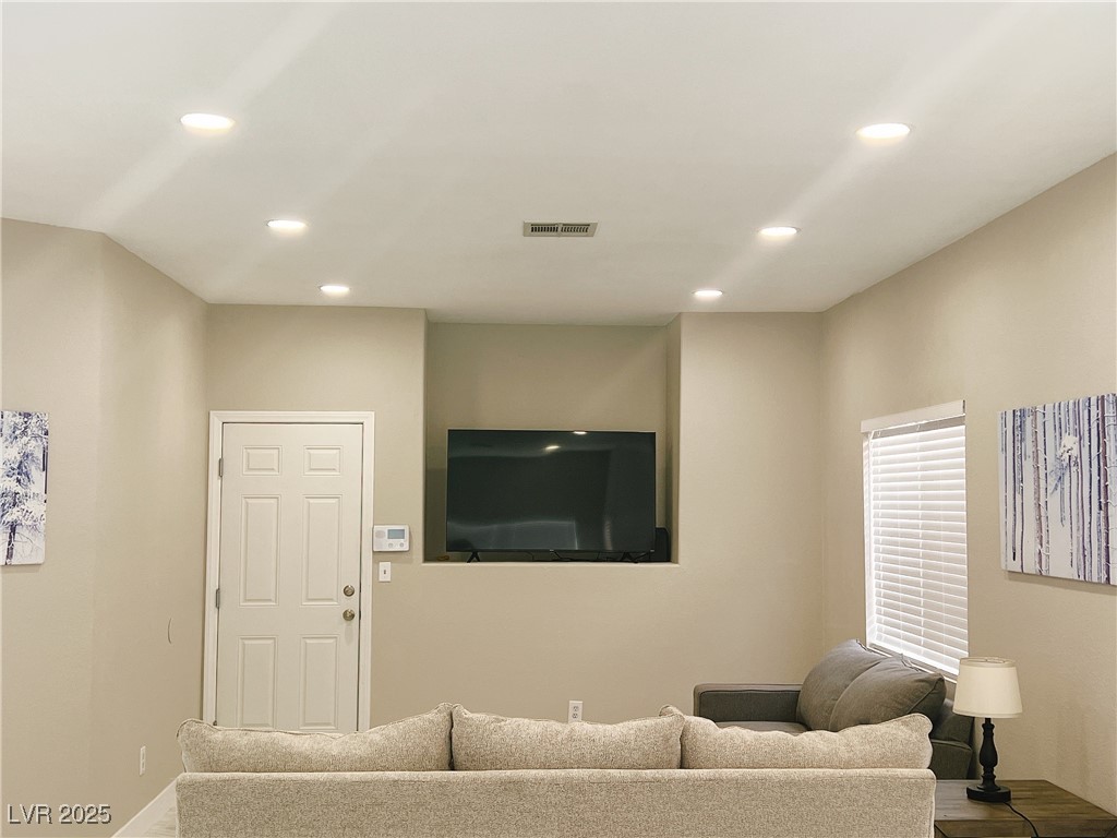 8753 Fountain Island Drive, Las Vegas, Nevada image 14