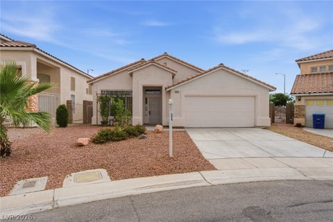 Homes For Sale - 3872 Crest Horn Dr Drive<br/> Las Vegas, NV 89147