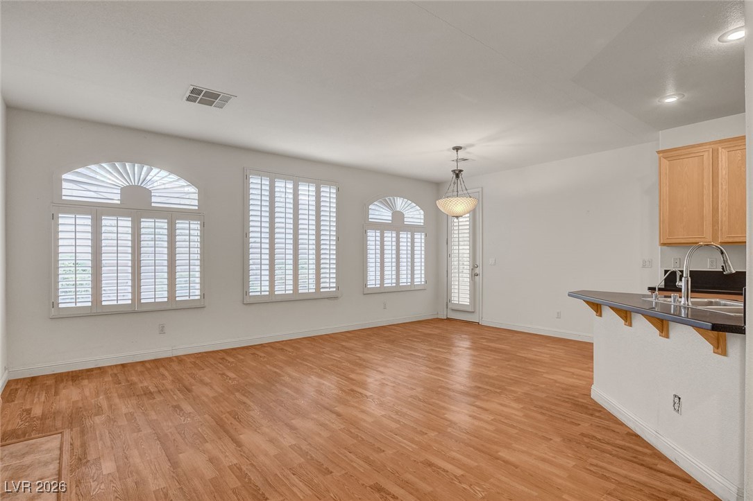 983 Coatbridge Street