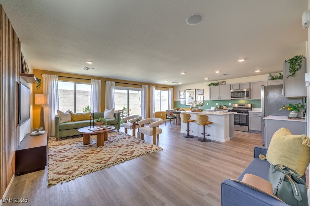 6141 Orchid Falls Street 25