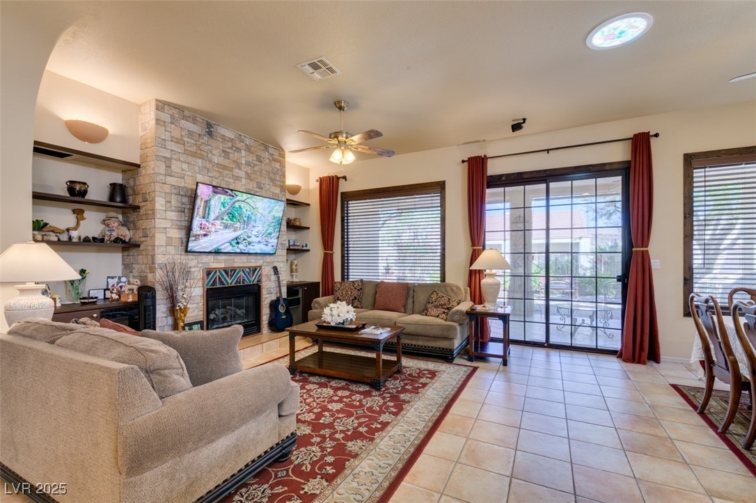Properties 1 561 CARMEL VALLEY Street