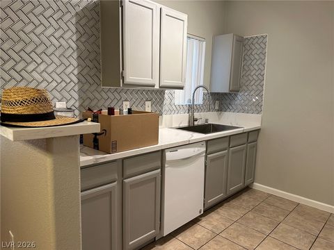 Photo of 7255 W Sunset Road #1024, Las Vegas, NV 89113 (MLS # 2785549)