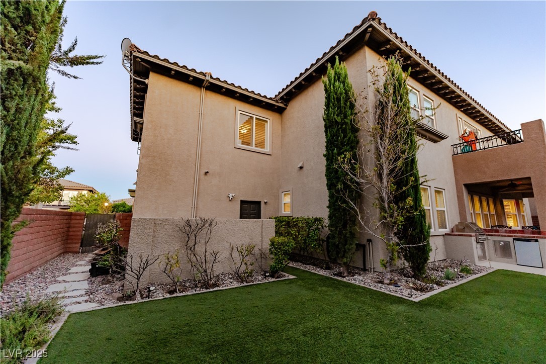 10047 Magical View Street
