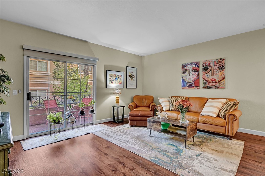 300 Amber Pine Street 105