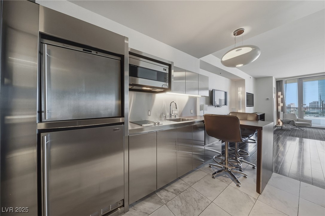 4381 W Flamingo Road 11308