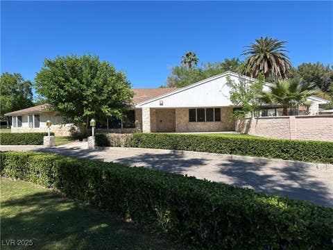 Photo of 250 Rancho Circle, Las Vegas, NV 89107 (MLS # 2680938)
