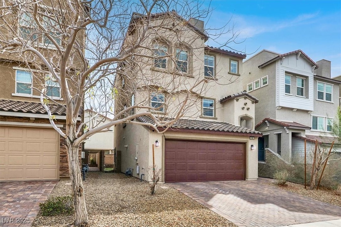 382 Gracious Way